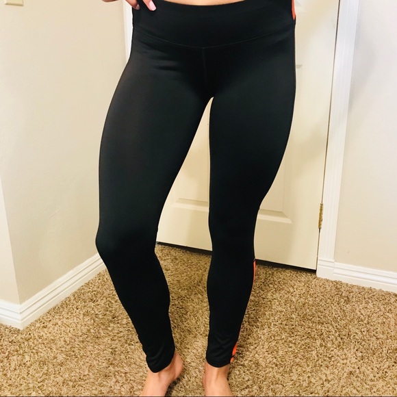 ‼️SOLD OUT‼️ 🔥LAST ONE LEFT 🔥Express Leggings - Picture 6 of 8